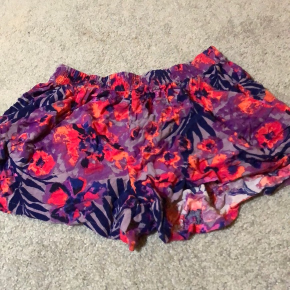 Pants - New flowy shorts